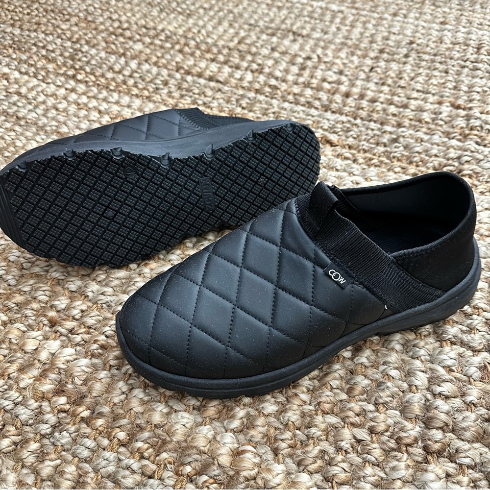 New Black Quilted Slip-On Shoes (Men's 12) Casual Comfort Slippers
